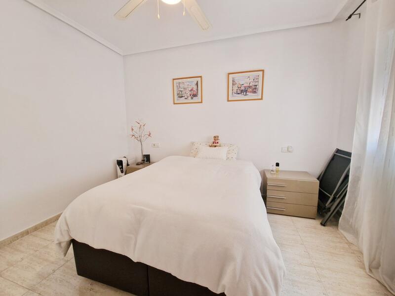 2 slaapkamer Appartement Te koop