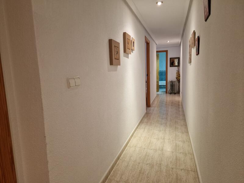 2 slaapkamer Appartement Te koop