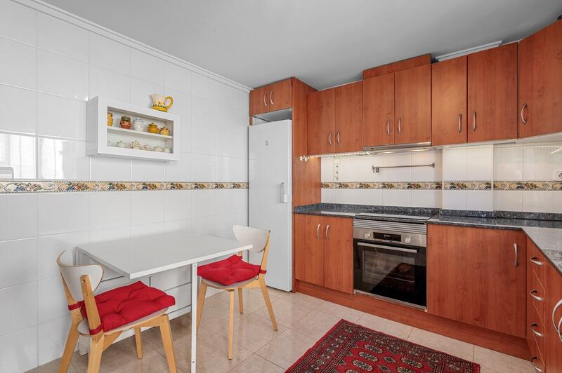 3 Schlafzimmer Stadthaus zu verkaufen