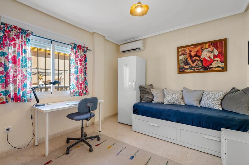 3 Schlafzimmer Stadthaus zu verkaufen