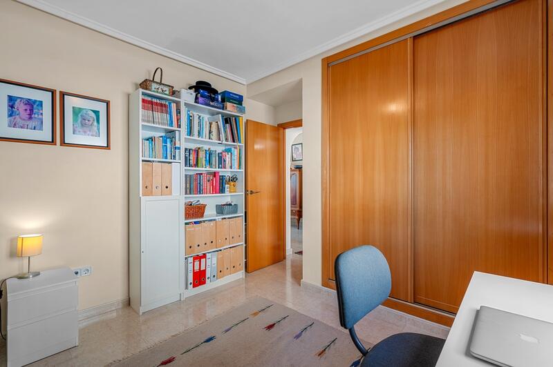 3 Schlafzimmer Stadthaus zu verkaufen