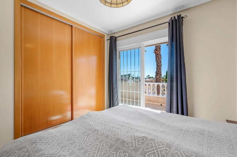 3 Schlafzimmer Stadthaus zu verkaufen