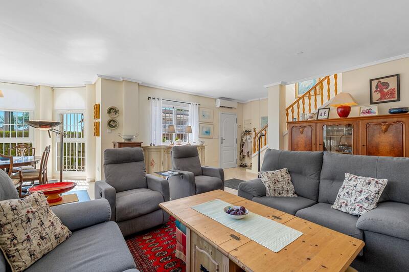 3 Schlafzimmer Stadthaus zu verkaufen