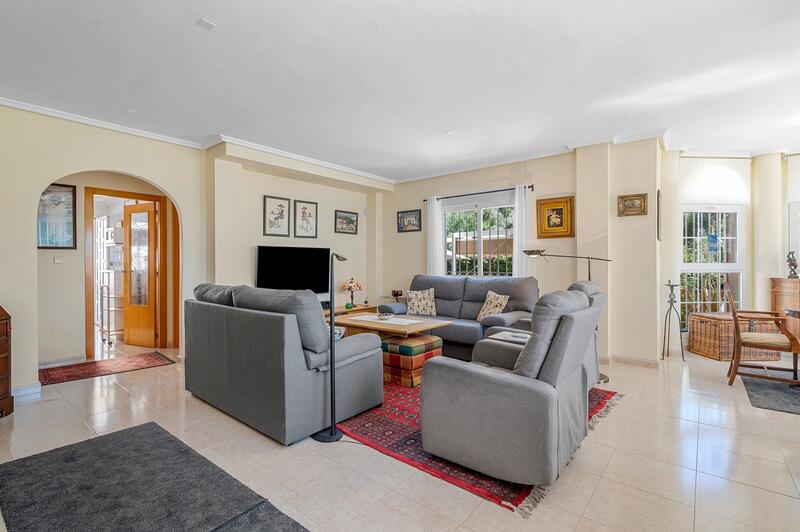 3 Schlafzimmer Stadthaus zu verkaufen