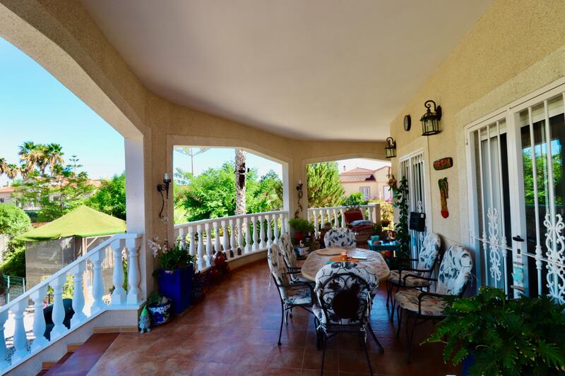 4 bedroom Country House for sale
