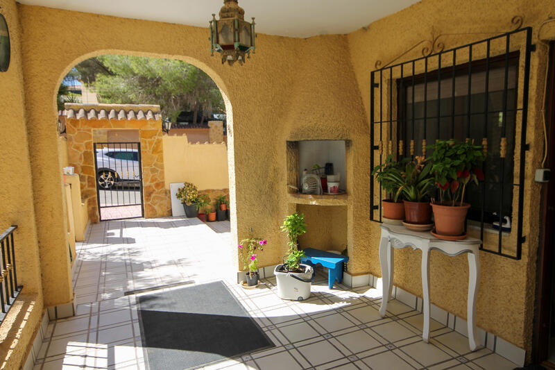 5 bedroom Villa for sale
