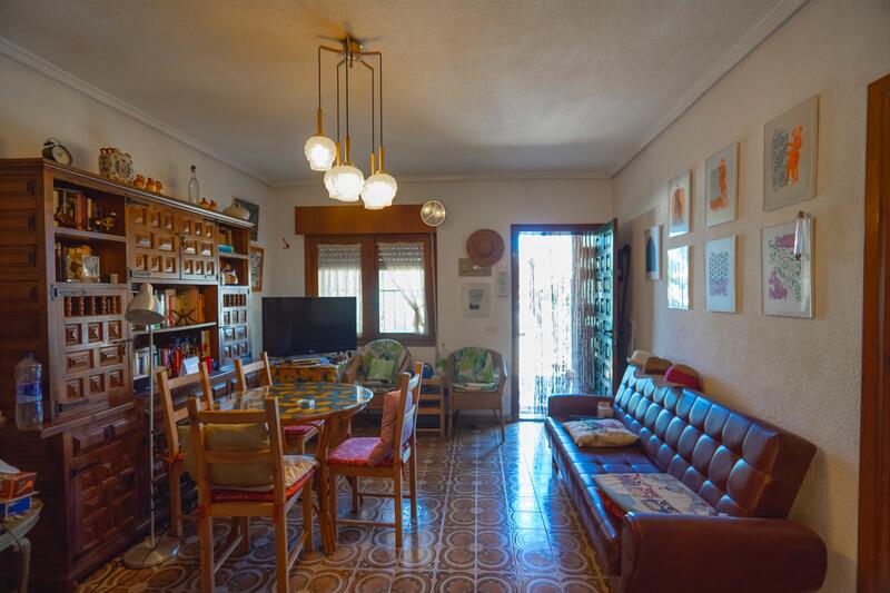 2 bedroom Townhouse for sale