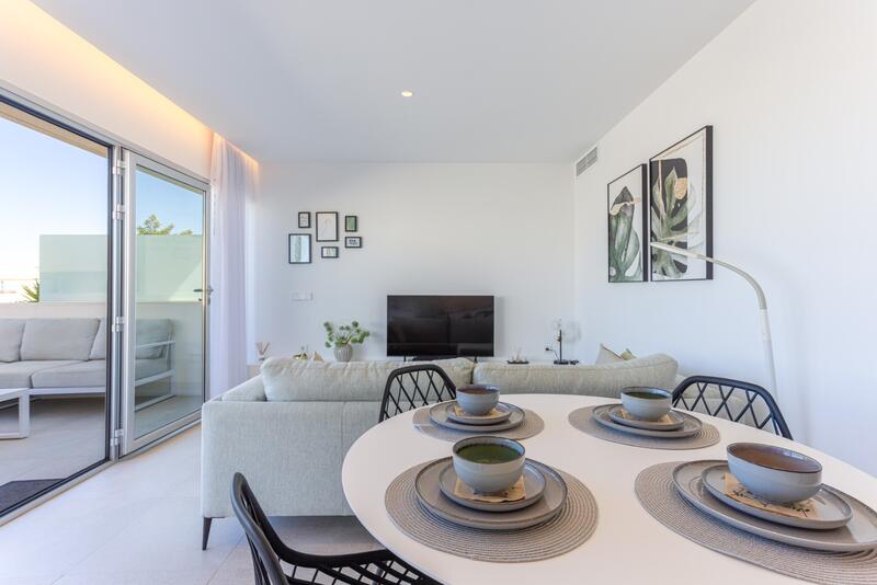 2 bedroom Apartment for sale