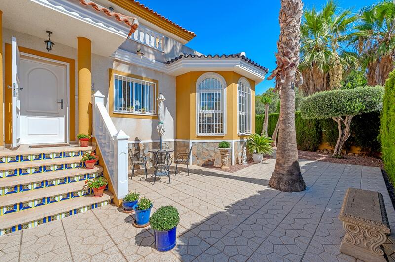 Townhouse for sale in Ciudad Quesada, Alicante