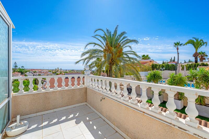 5 bedroom Villa for sale