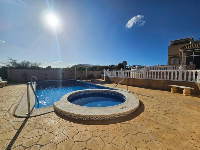 3 bedroom Villa for sale