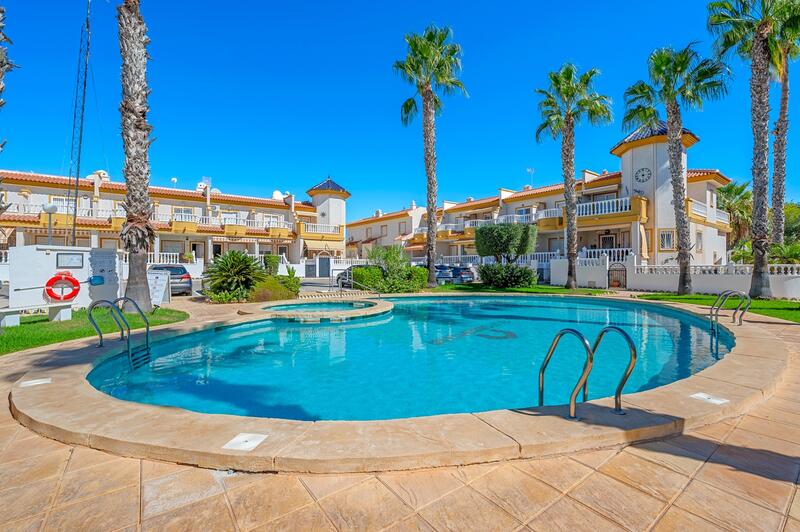 3 bedroom Townhouse for sale