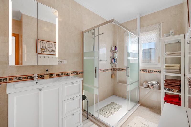 3 bedroom Townhouse for sale