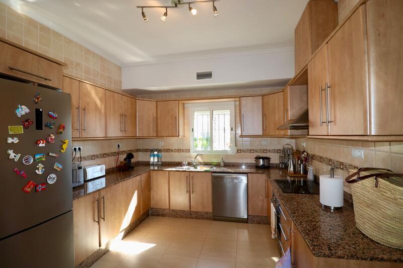 4 bedroom Country House for sale