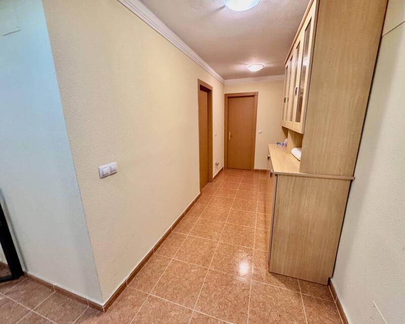 5 bedroom Apartment for sale