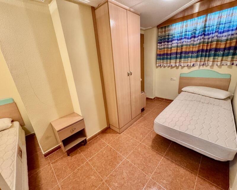 5 bedroom Apartment for sale