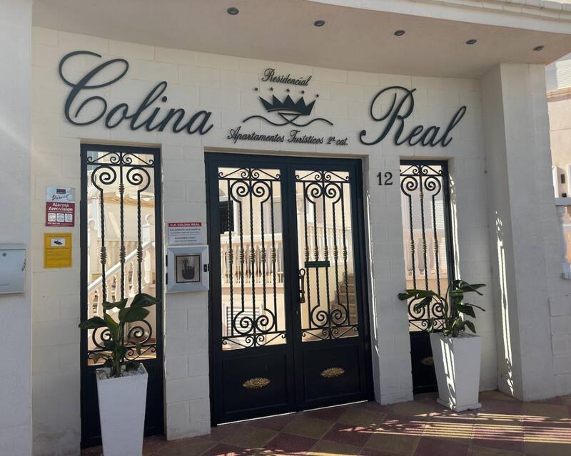 5 bedroom Apartment for sale