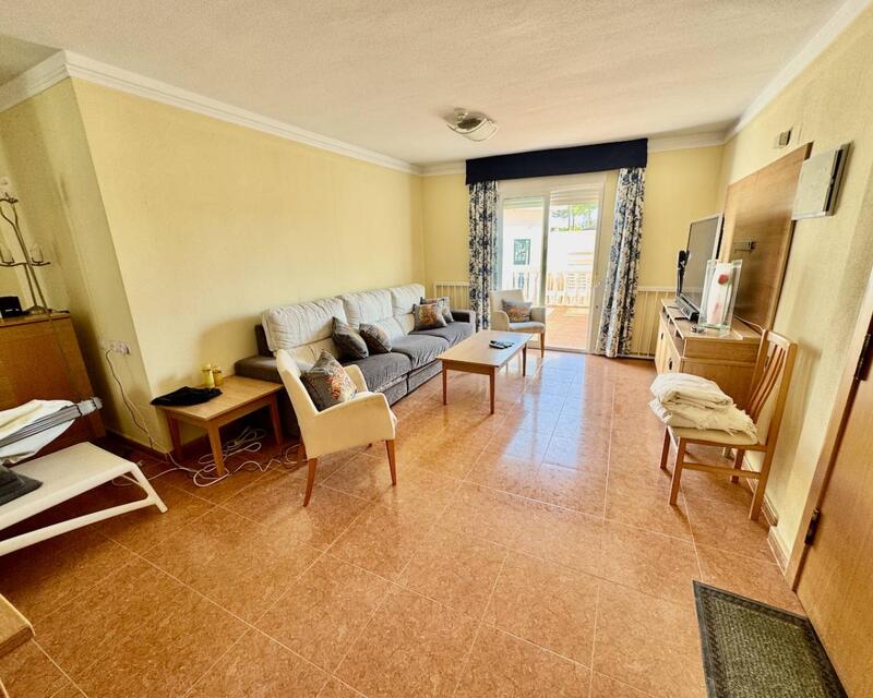 5 bedroom Apartment for sale