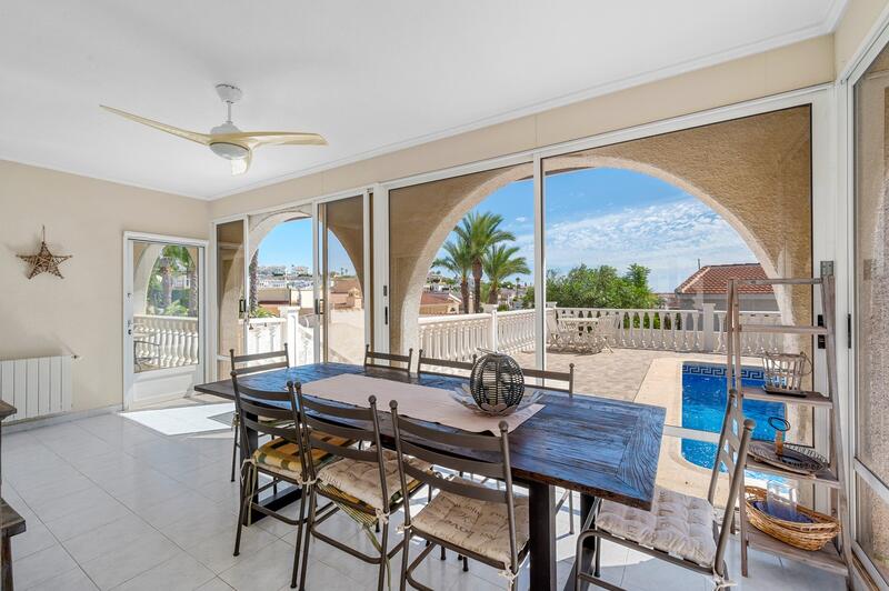5 bedroom Villa for sale