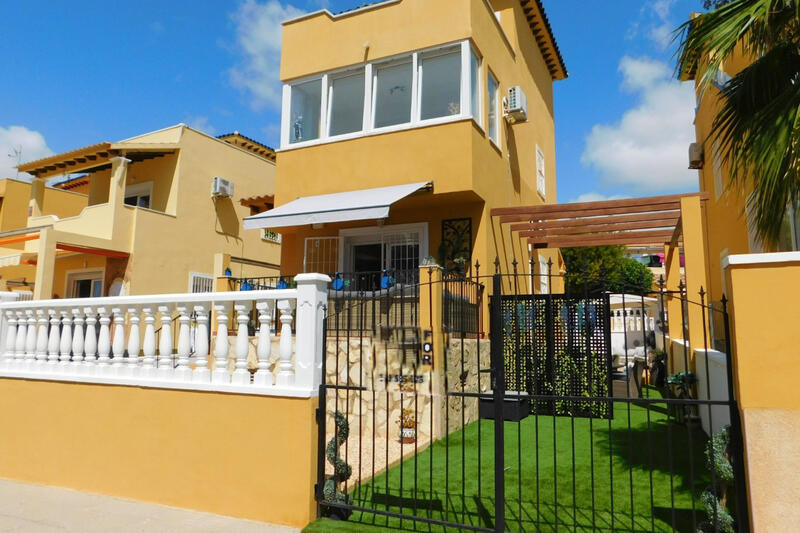 3 slaapkamer Villa Te koop