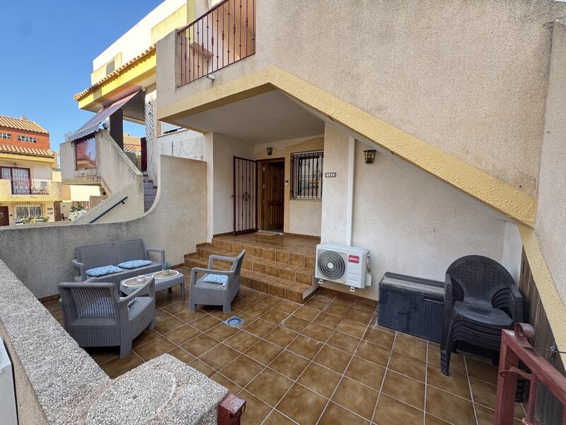 Lejlighed til salg i La Zenia, Alicante