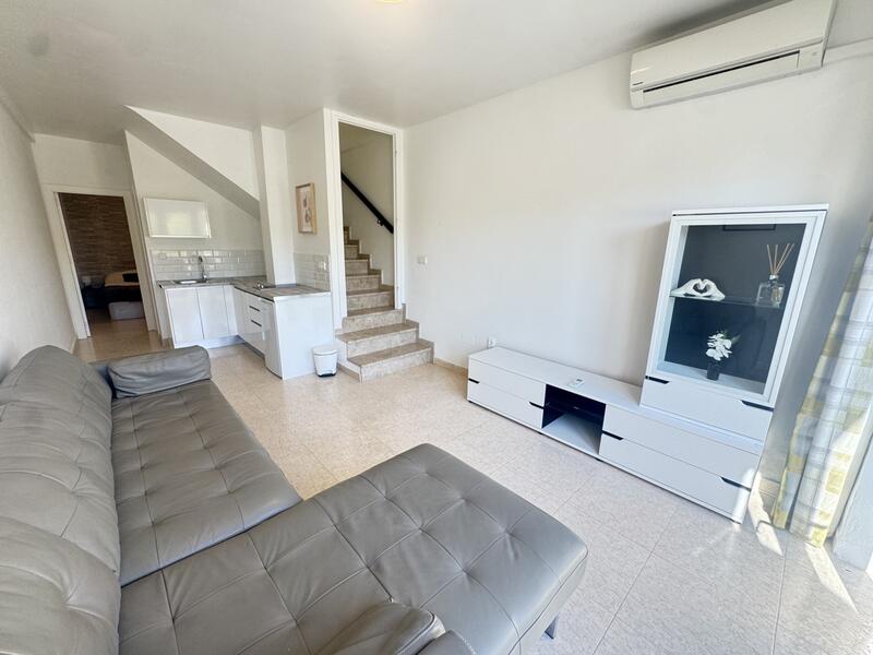3 bedroom Townhouse for sale