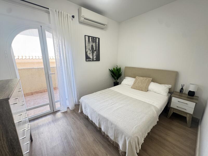 3 bedroom Townhouse for sale