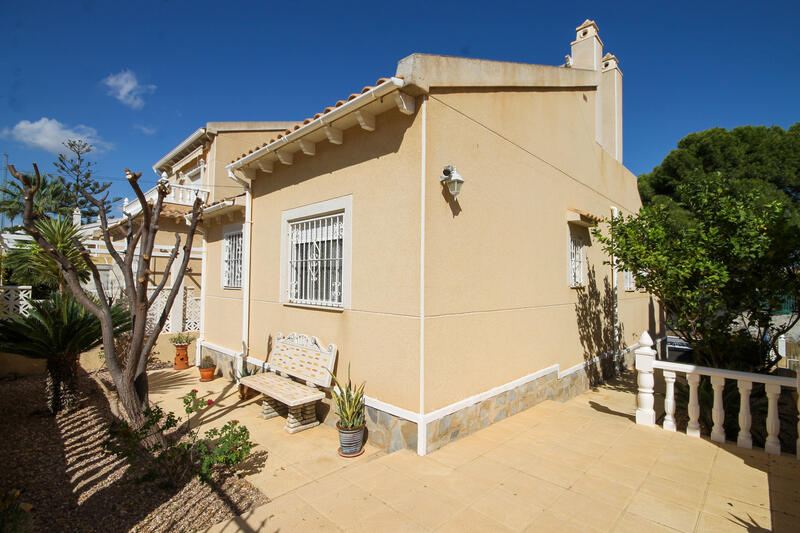 2 Schlafzimmer Villa zu verkaufen