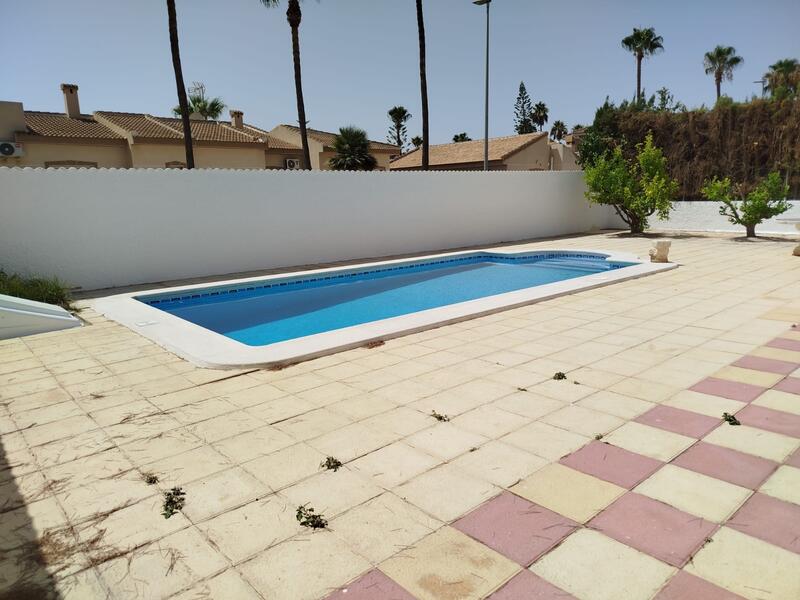 3 bedroom Villa for sale