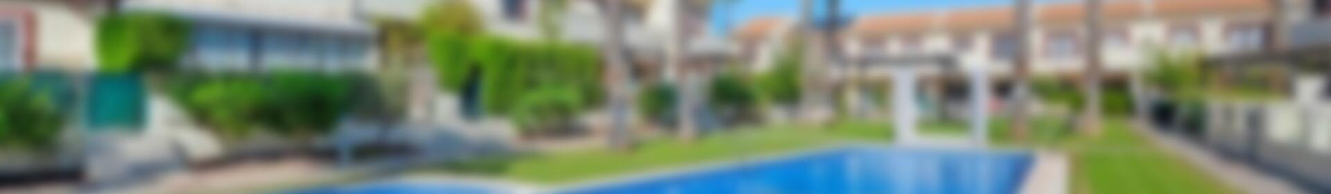 2 bedroom Townhouse for sale