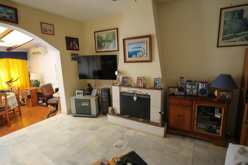 3 slaapkamer Gezinswoning Te koop