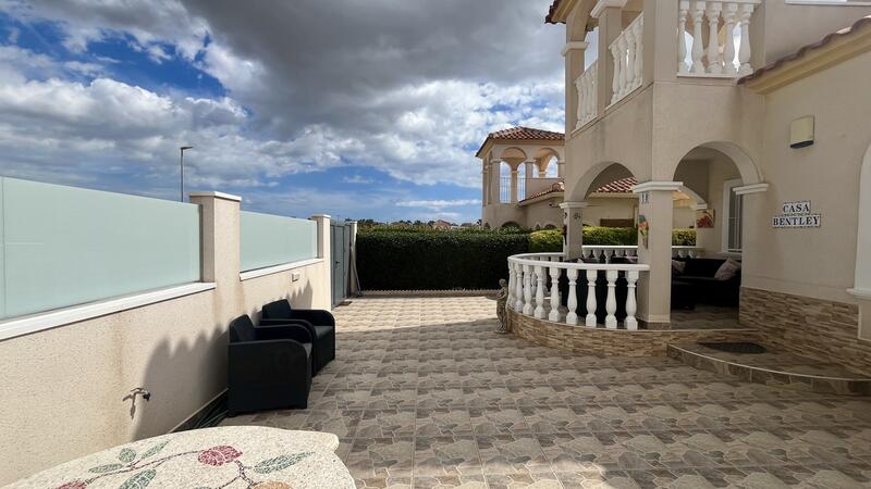 3 Schlafzimmer Villa zu verkaufen