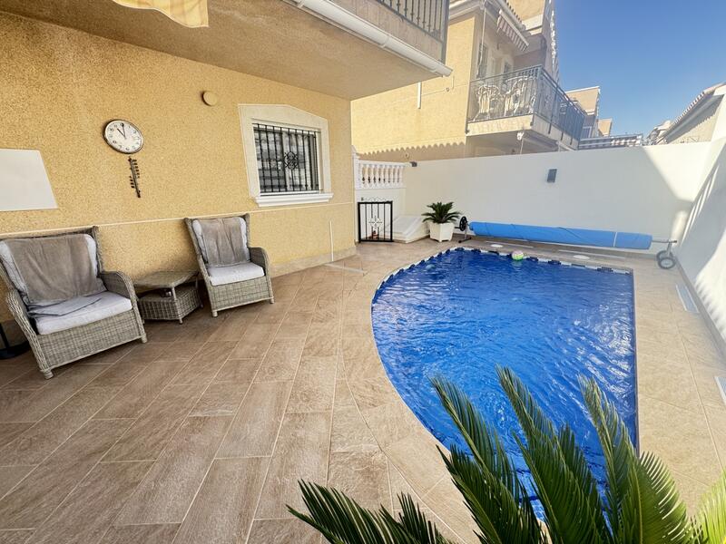 4 slaapkamer Villa Te koop