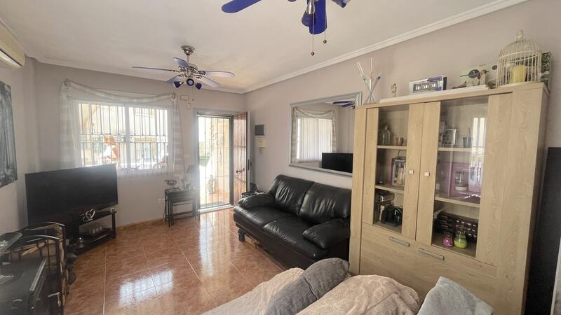 2 Cuarto Adosado en venta