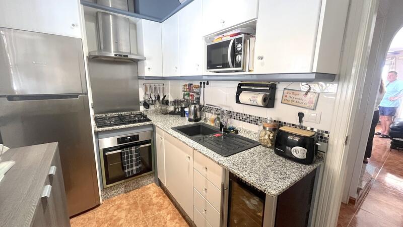 2 Cuarto Adosado en venta