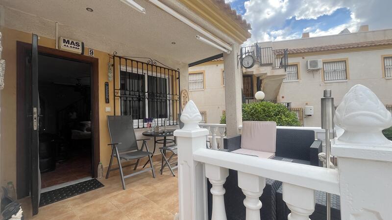 2 Cuarto Adosado en venta