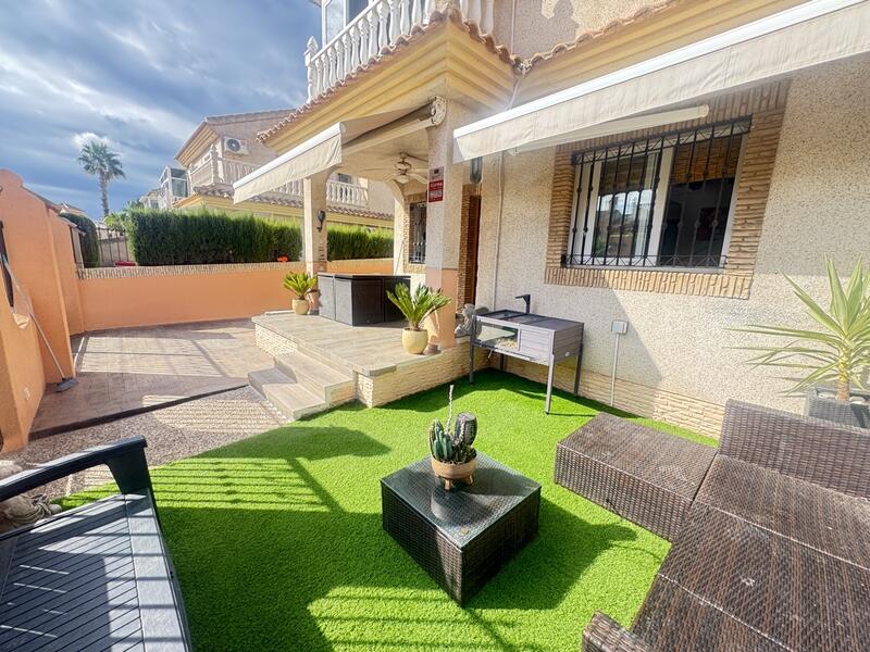 4 Cuarto Adosado en venta
