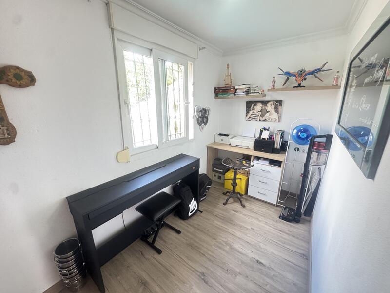 4 Cuarto Adosado en venta