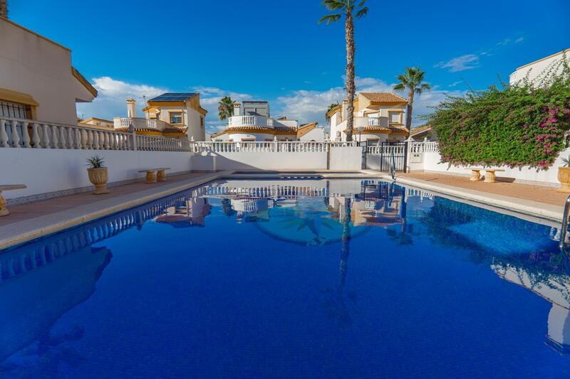2 slaapkamer Villa Te koop