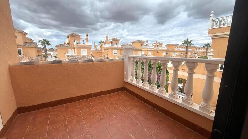 3 Cuarto Villa en venta