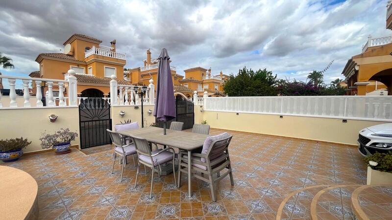 3 Cuarto Villa en venta