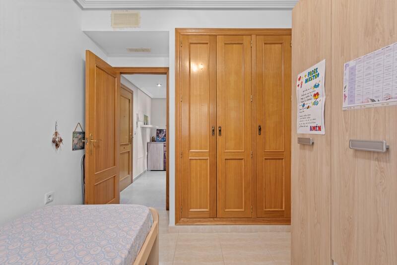 3 bedroom Apartment for sale