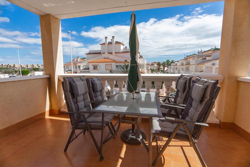 3 bedroom Townhouse for sale