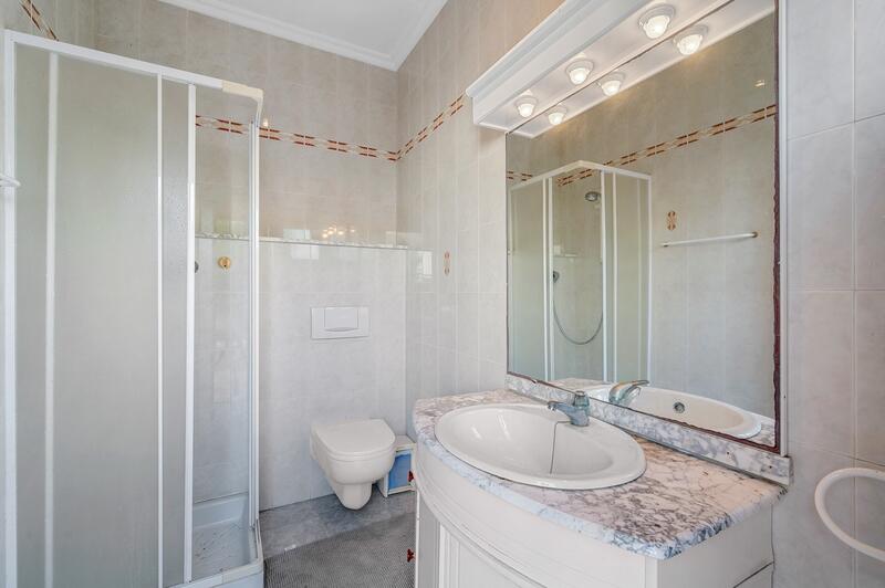 6 Schlafzimmer Villa zu verkaufen