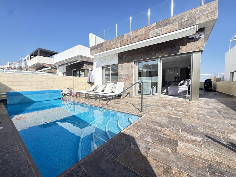Villa à vendre dans Villamartin, Alicante