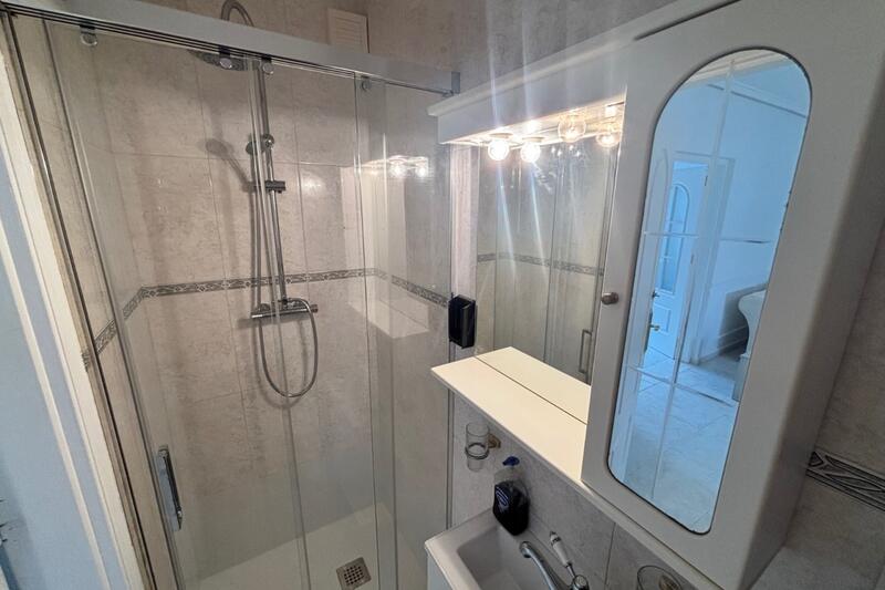 2 Cuarto Adosado en venta
