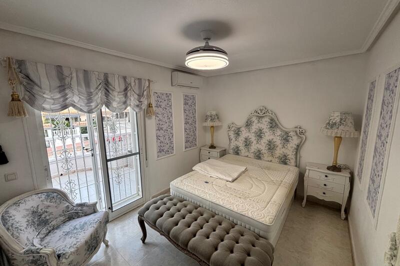 2 Cuarto Adosado en venta