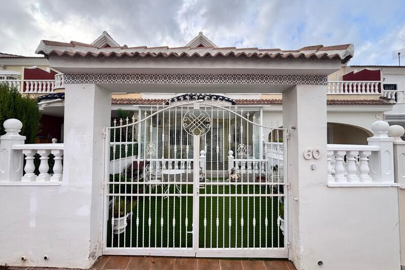 2 Cuarto Adosado en venta
