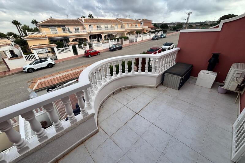 2 Cuarto Adosado en venta