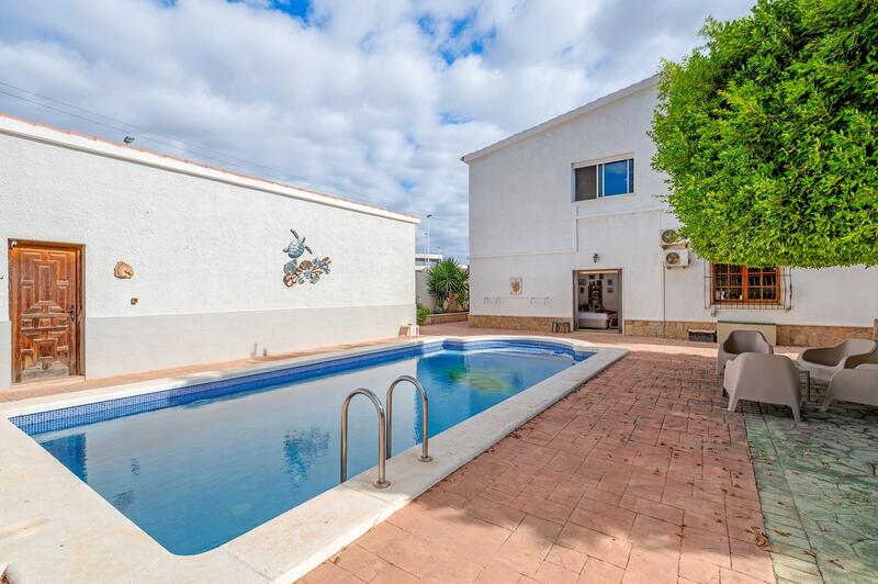 6 Cuarto Villa en venta 6 Cuarto Villa en venta